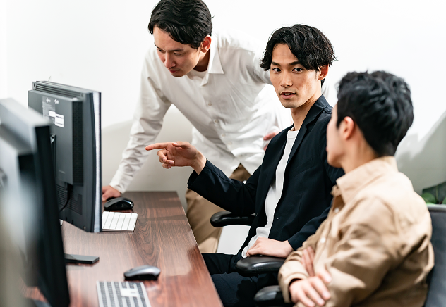 開発サービスのイメージ - システム開発風景